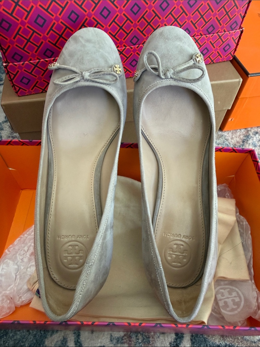 Tory Burch Light Gray Suede Bow Ballet Flats